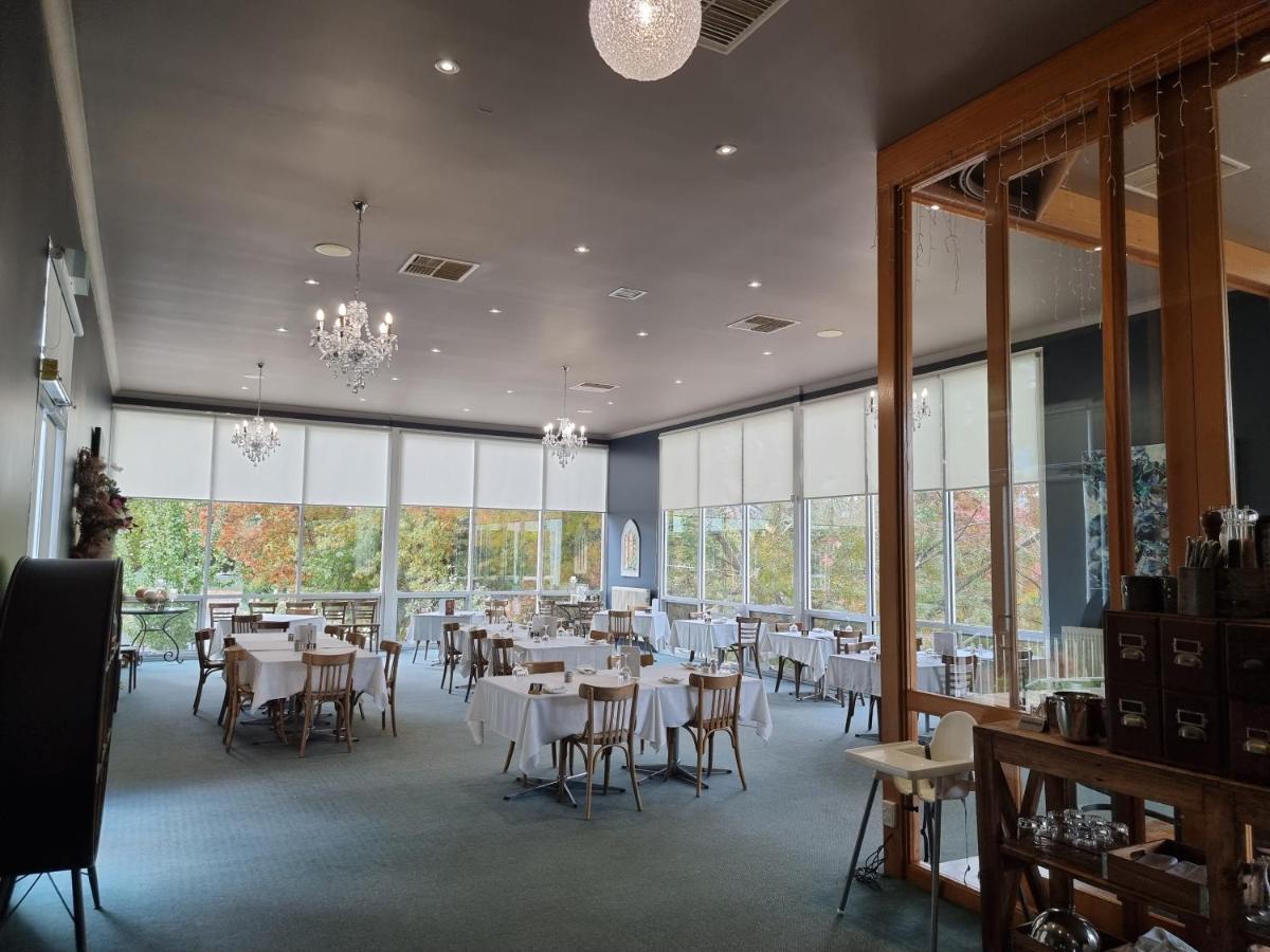 Tumbarumba Motel & Elms Restaurant Zewnętrze zdjęcie