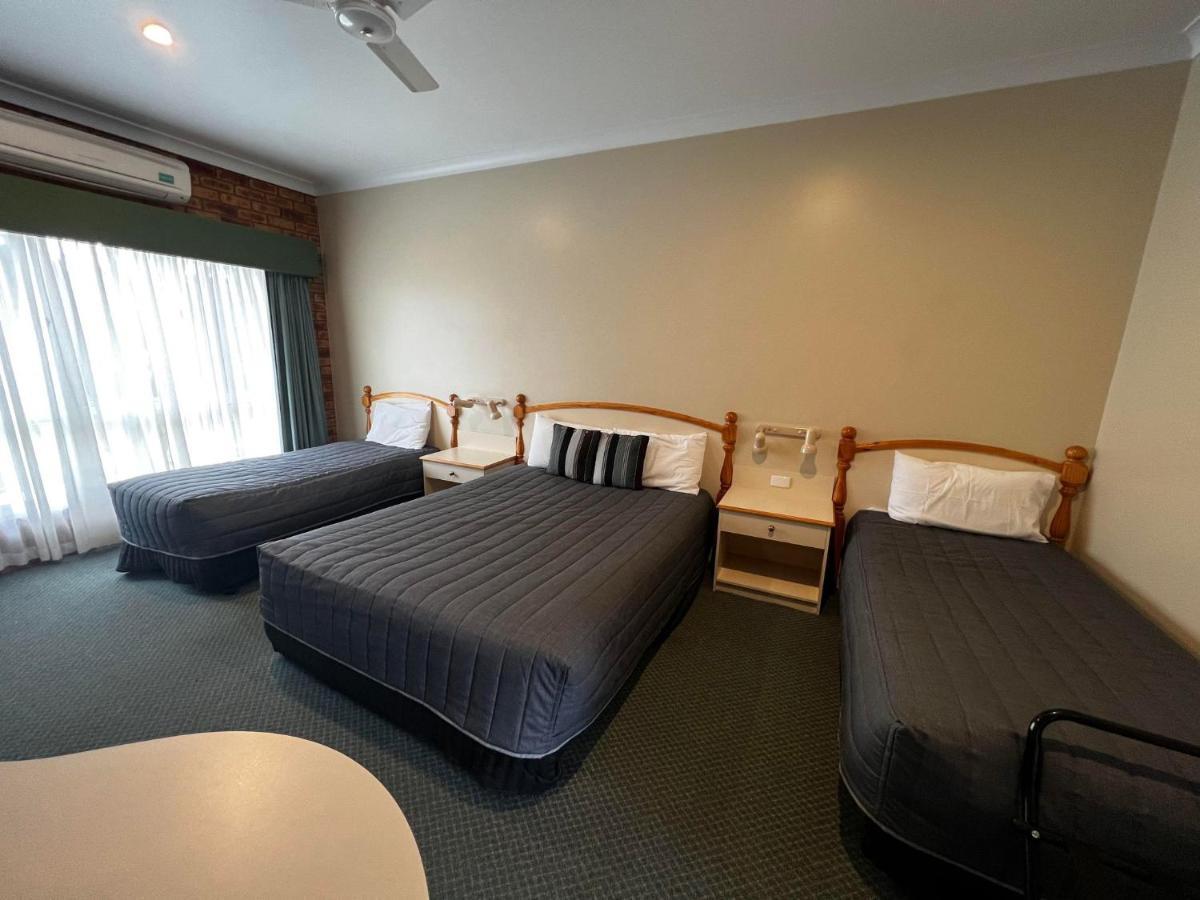 Tumbarumba Motel & Elms Restaurant Zewnętrze zdjęcie
