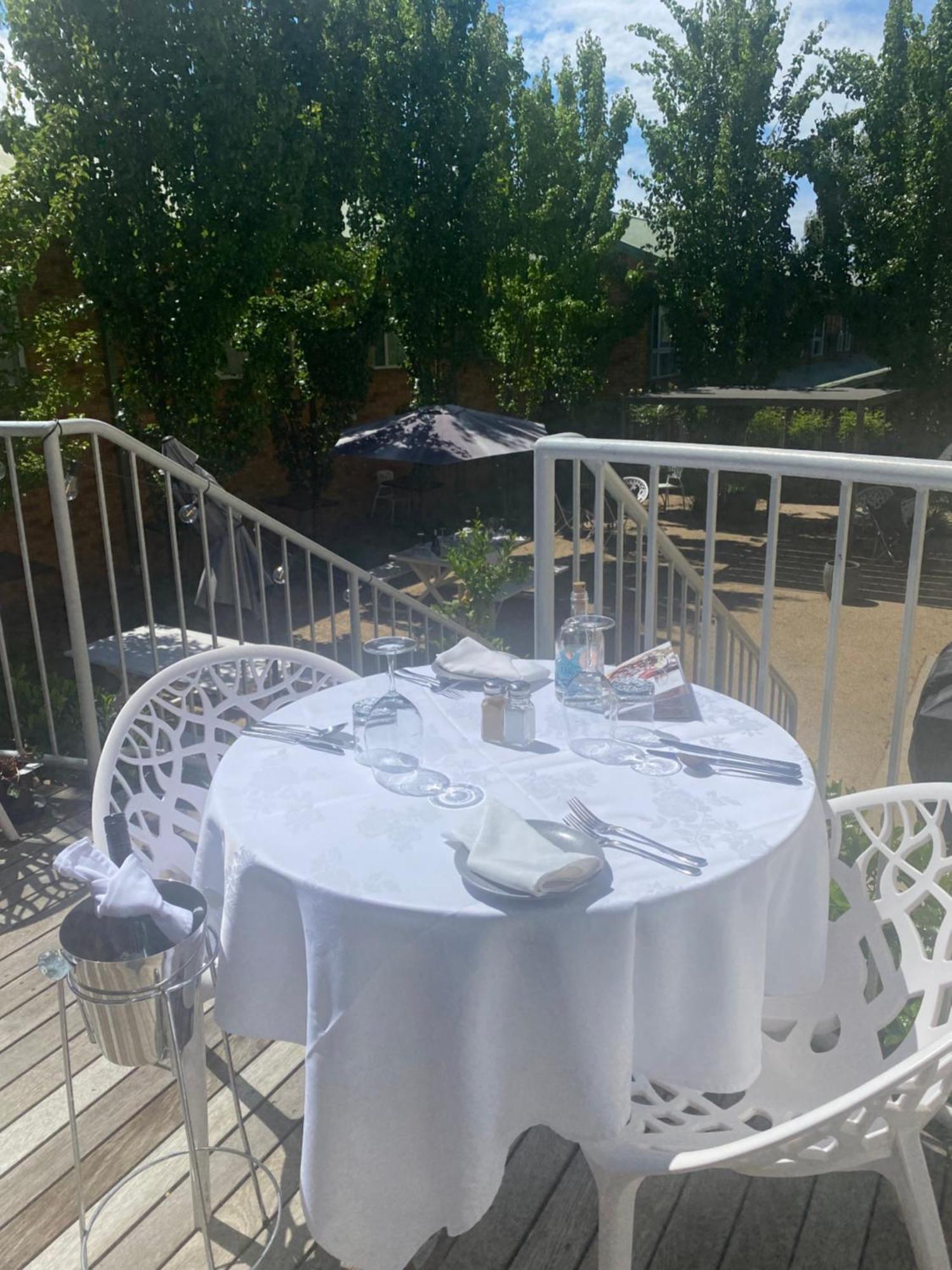 Tumbarumba Motel & Elms Restaurant Zewnętrze zdjęcie