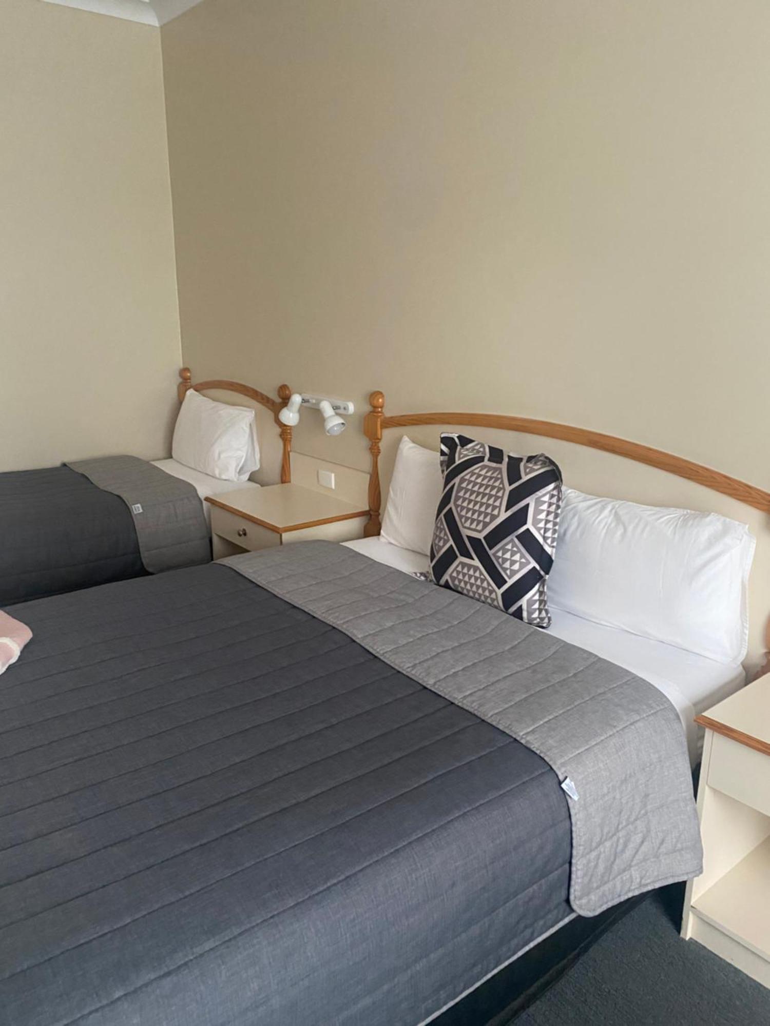 Tumbarumba Motel & Elms Restaurant Zewnętrze zdjęcie